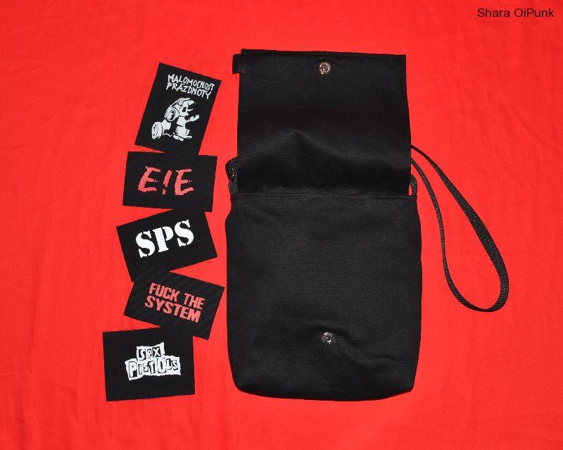 Punk taška s klopou s nášivkou 29x29cm - černá