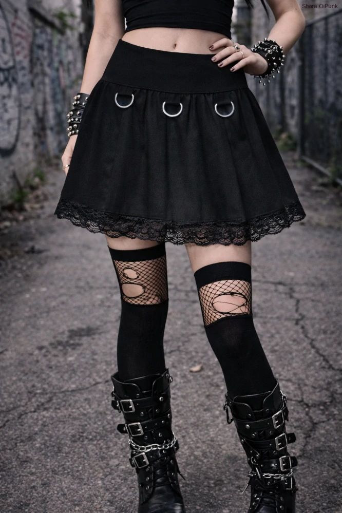 Punk sukně lehce skládaná- černá/krajka/kruhy